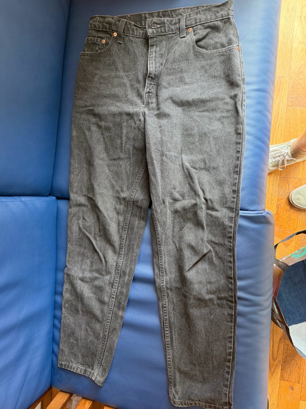 Vintage 551 Levi’s 90s Relaxed Fit Tapered Leg Grey Denim Jeans